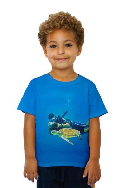Kids Photographing Turtles Underwater Kids T-Shirt