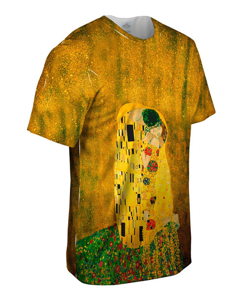 Gustav Klimt - "The Kiss" (1907-08)&nbsp;Mens T-Shirt