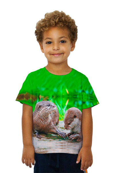 Kids Manicure Asiatic Otters Kids T-Shirt