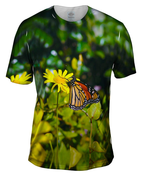 Monarch Daisy Butterfly&nbsp;Mens T-Shirt