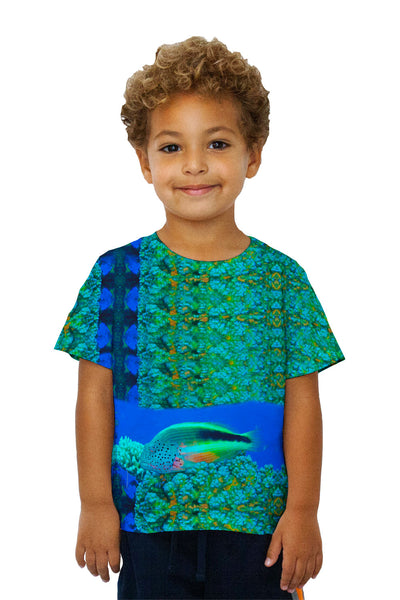 Kids Hawksbill Turtle Swimming Underwater Kids T-Shirt