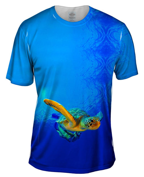 Complicidad Turtle Dive Underwater Mens T-Shirt
