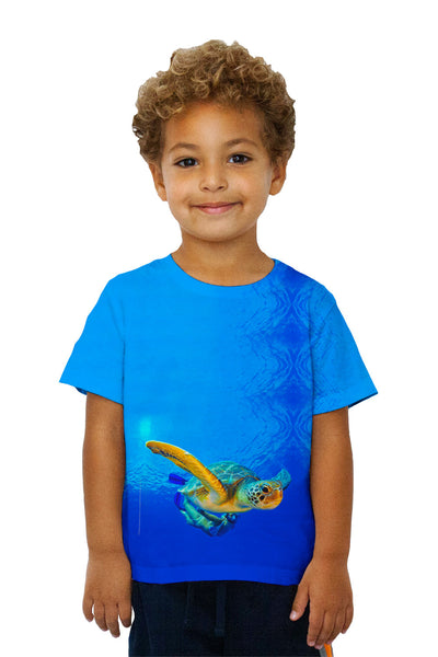 Kids Complicidad Turtle Dive Underwater Kids T-Shirt