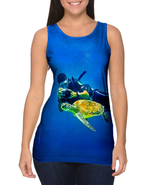 Photographing Turtles Underwater&nbsp;Womens Tank Top