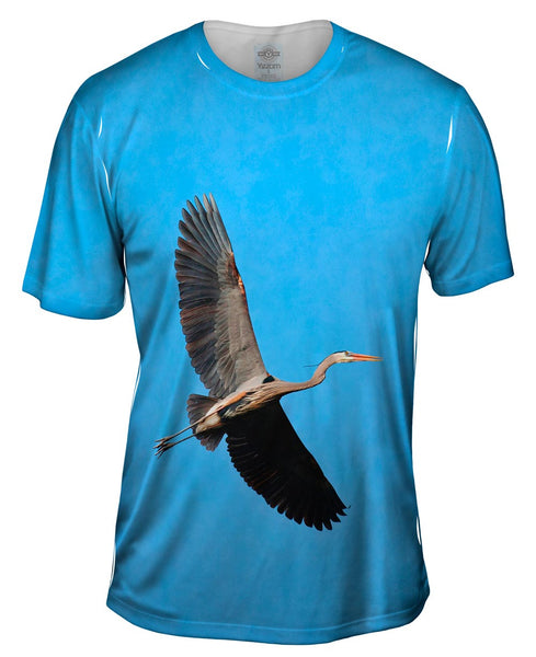 Great Blue Heron Flying Mens T-Shirt