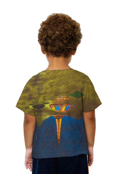 Kids Reflection Of The Eiffel Tower In A Water Puddle Kids T-Shirt