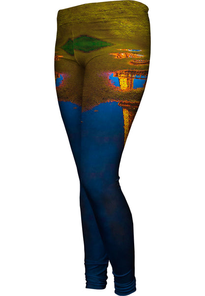 Reflection Of The Eiffel Tower In A Water Puddle Womens Leggings