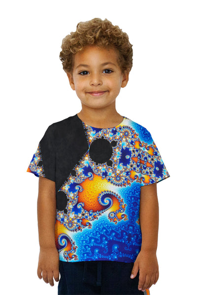 Kids Mandel Spiral 11 Kids T-Shirt