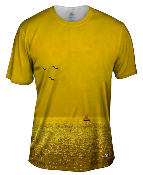 Dorado En El Rio De La Plata Mens T-Shirt